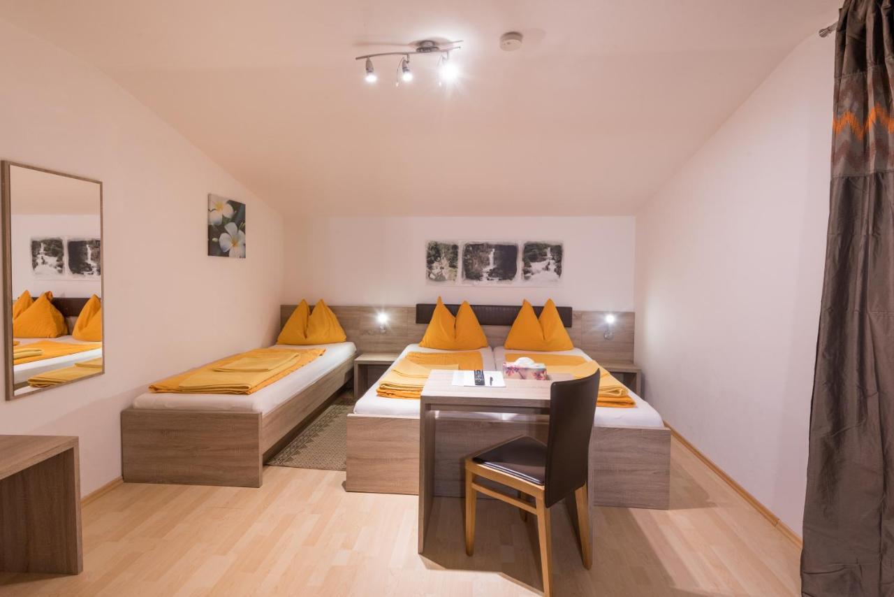 Gaestehaus Zwischenberger Obervellach Exteriör bild