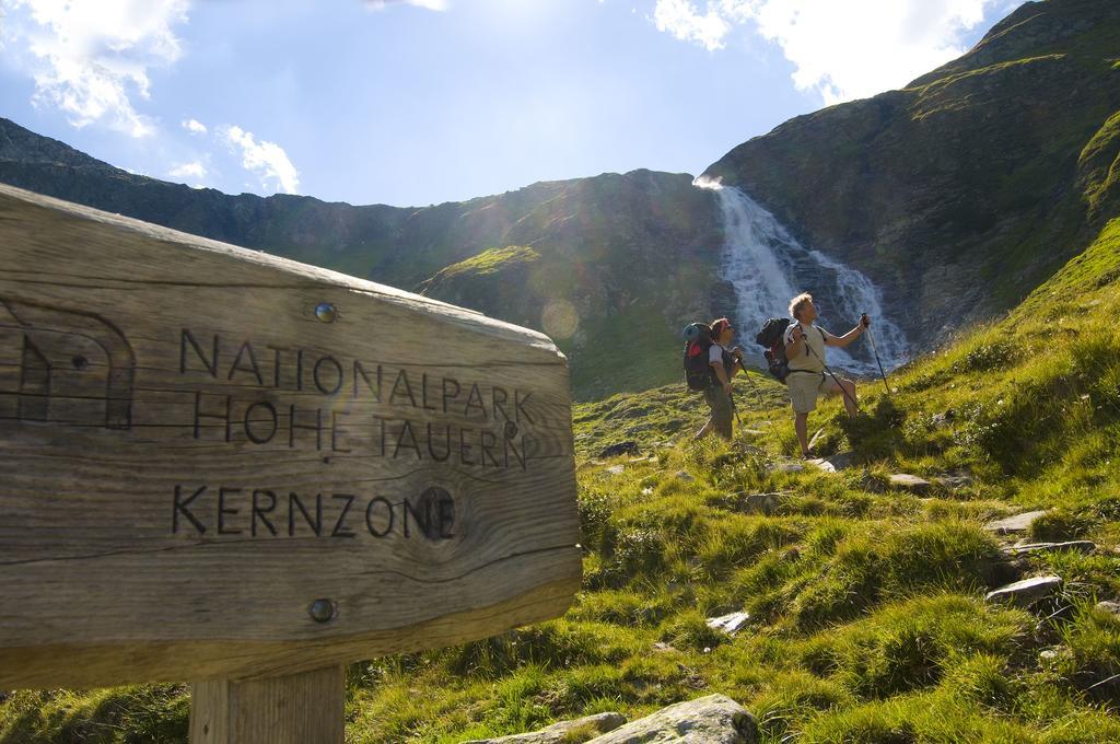 Gastehaus Zwischenberger Lägenhet Obervellach Exteriör bild