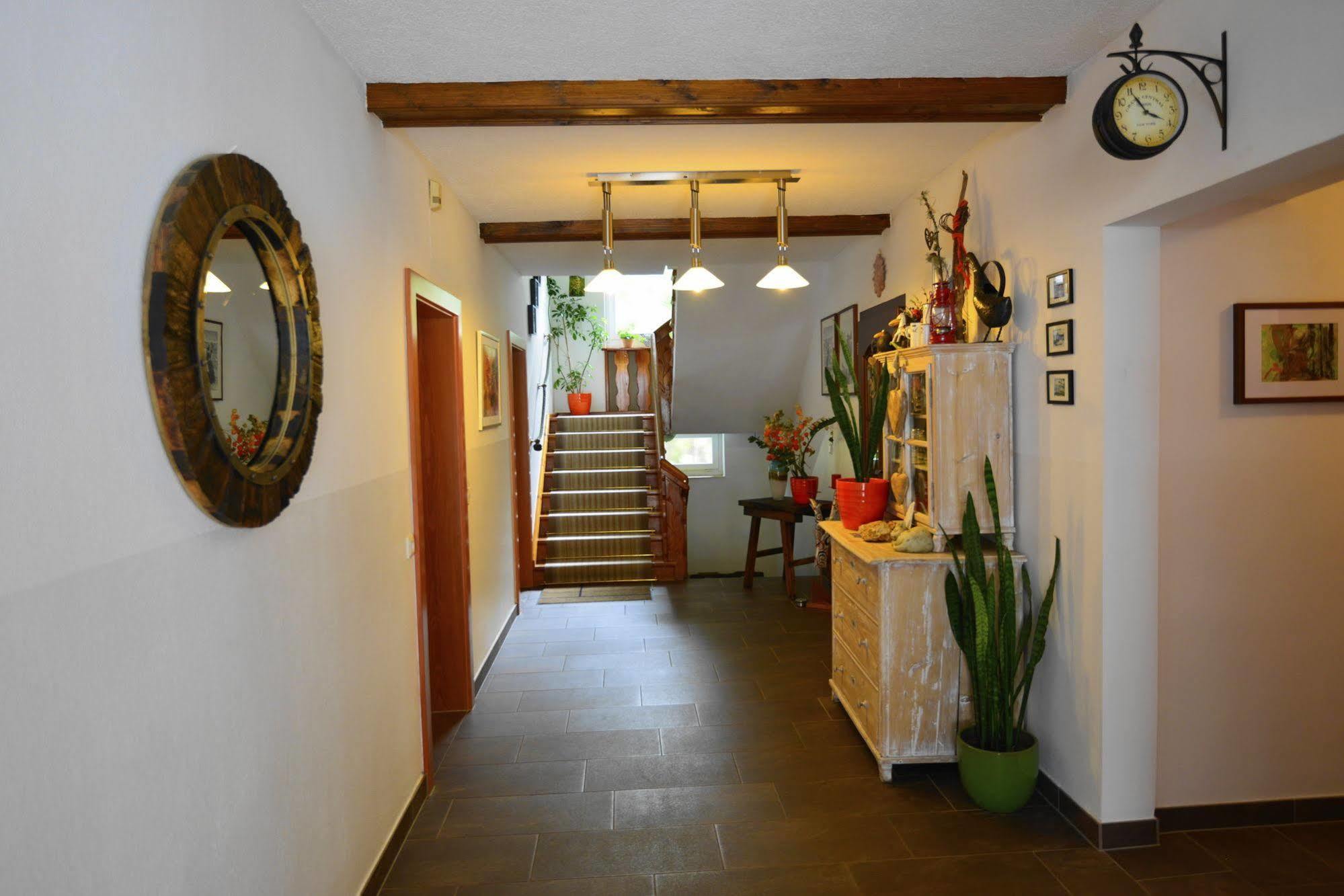 Gaestehaus Zwischenberger Obervellach Exteriör bild