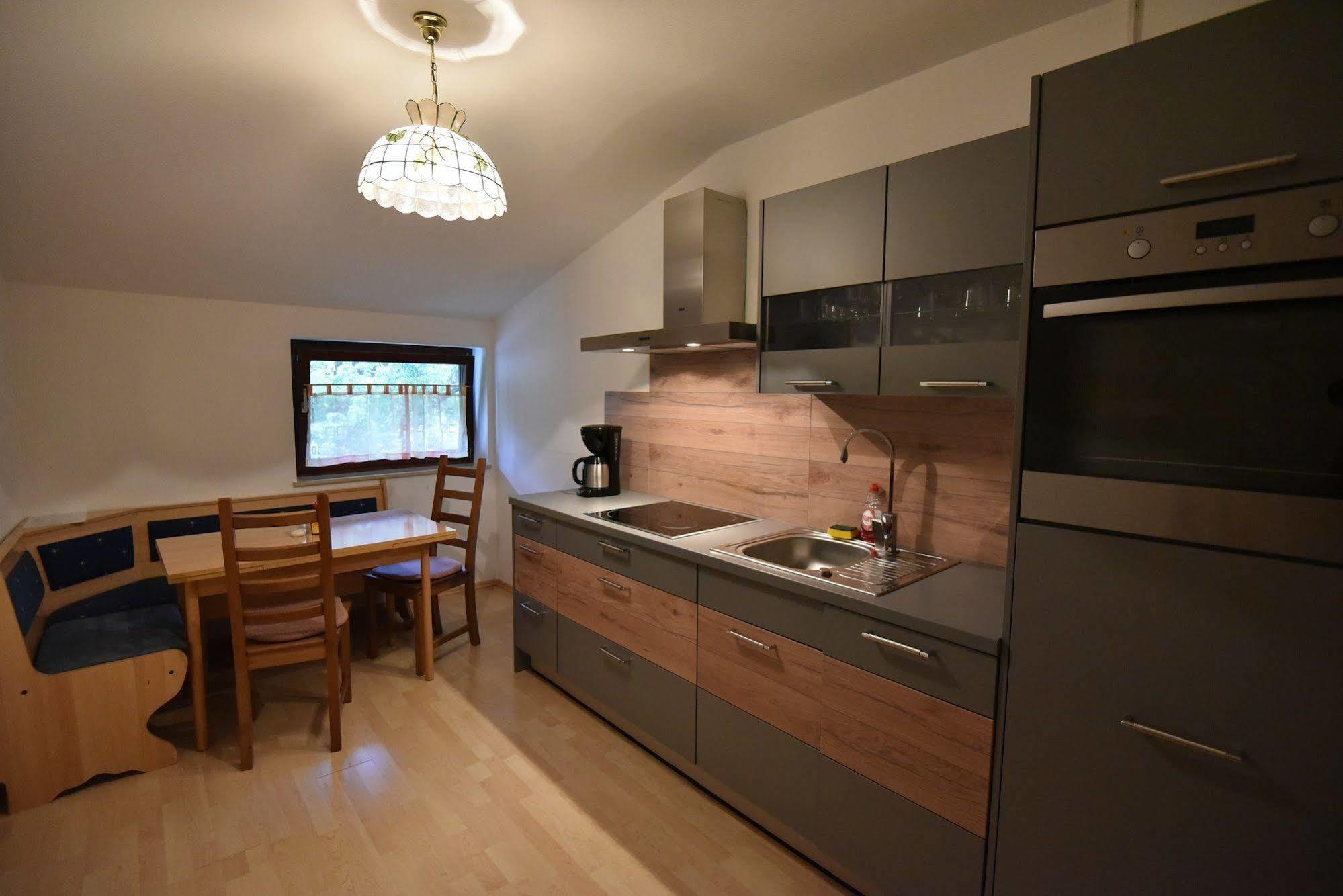 Gaestehaus Zwischenberger Obervellach Exteriör bild