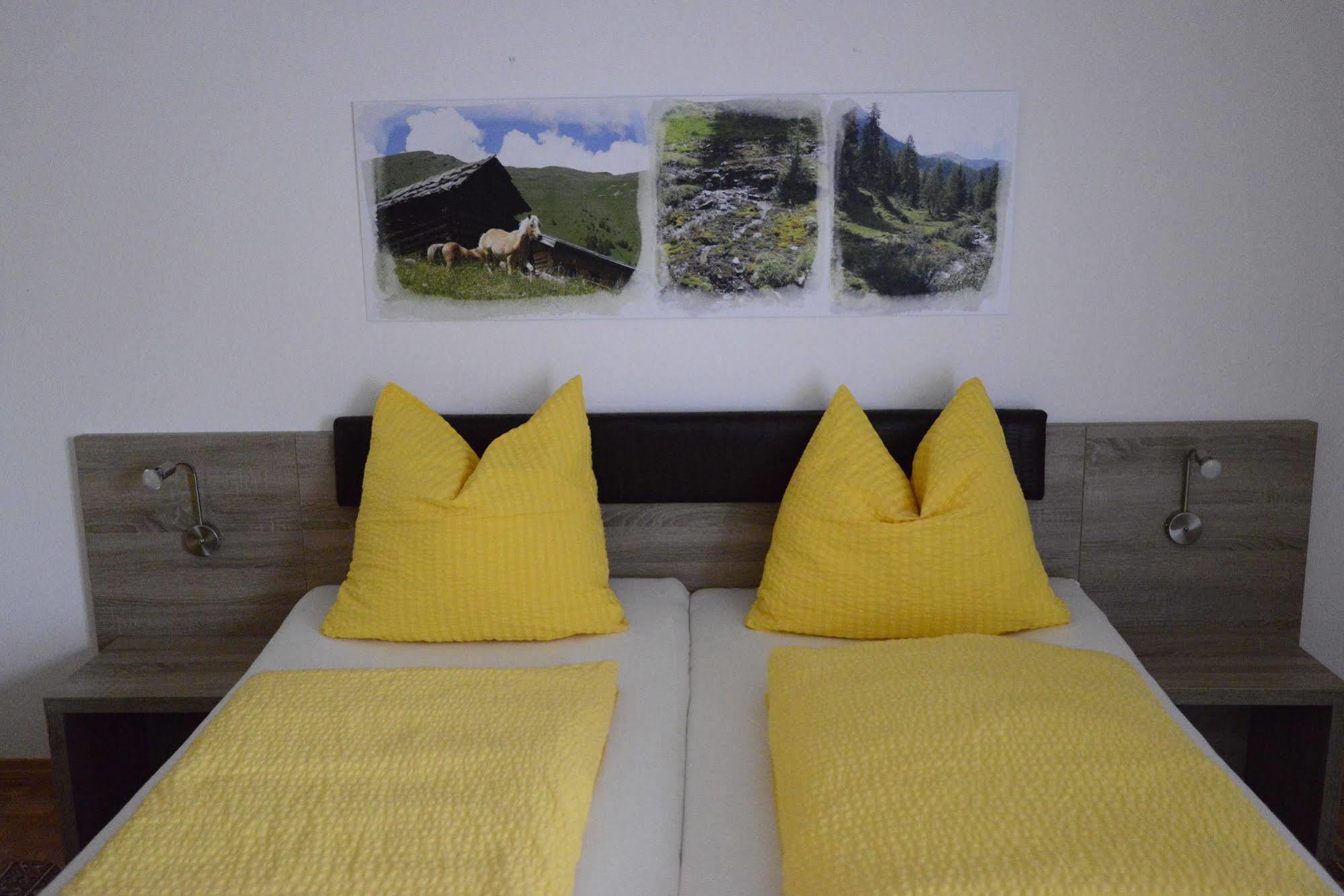 Gaestehaus Zwischenberger Obervellach Exteriör bild